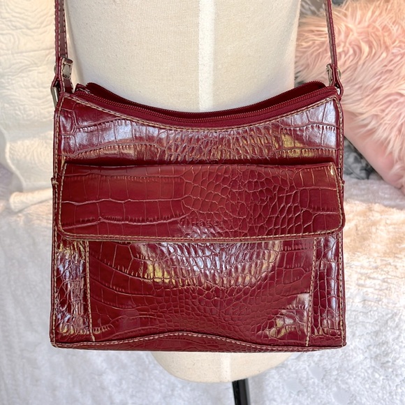 Y2K Villager Liz Claiborne Red Alligator Croc Mock Purse - Picture 2 of 16